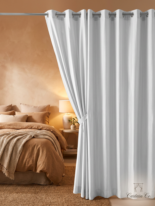 White Curtain (7 ft)