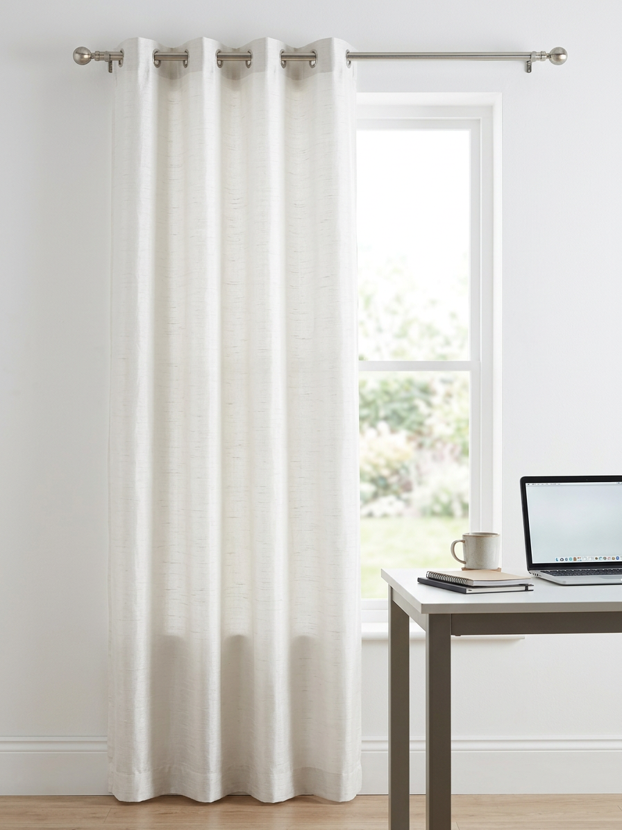 White Curtain (7 ft)